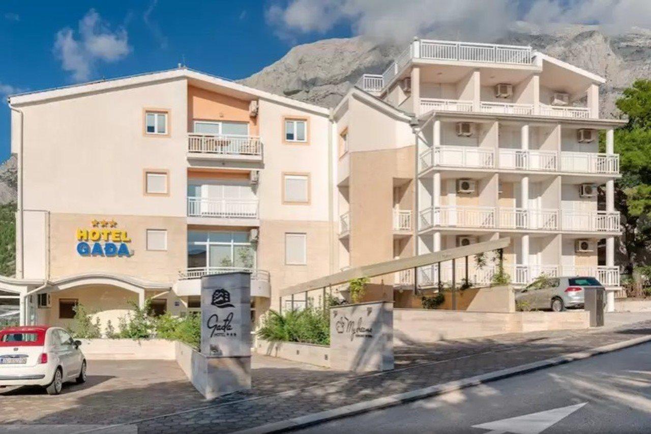 فندق Gada Baška Voda المظهر الخارجي الصورة